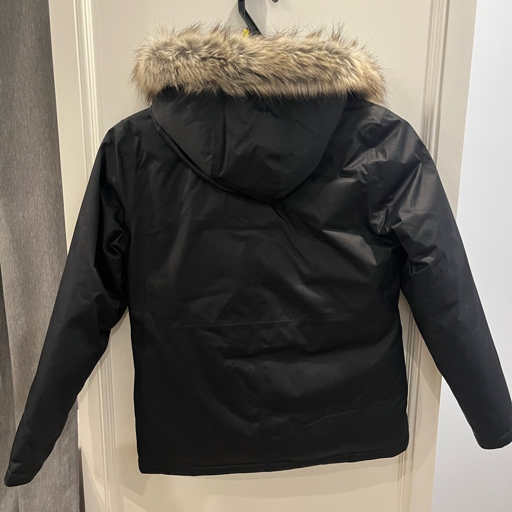 The North Face Girls Parka - Size L 14/16 ( Like New )